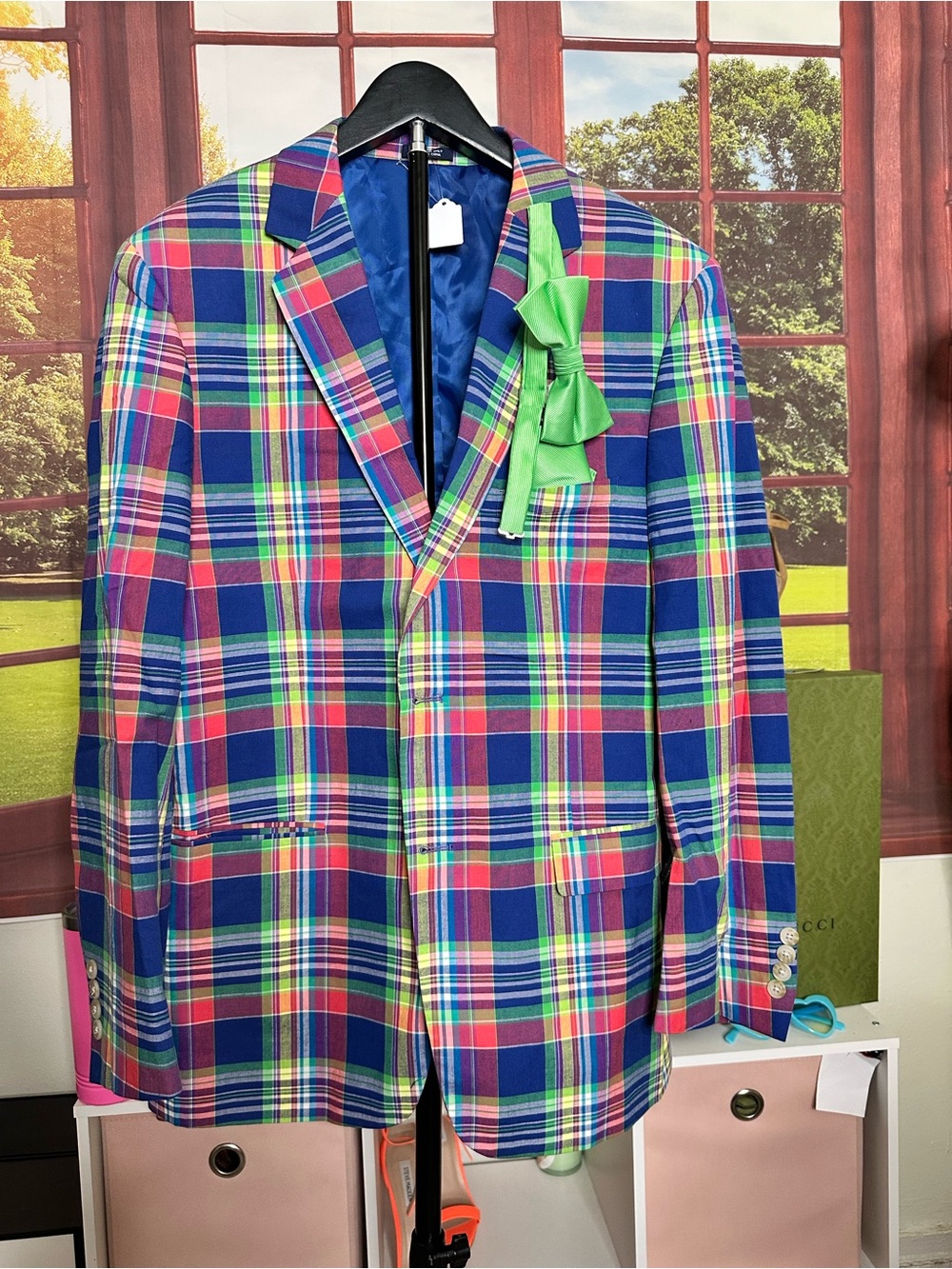 Saddlebred Multicolor Plaid Sport Coat w/ Matching Green Bowtie & Handkerchief
